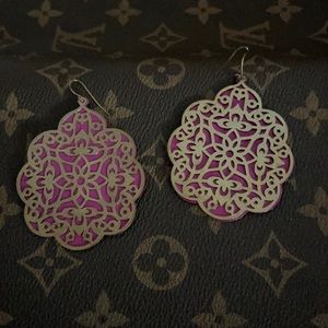 3 for $5 - Fuchsia gold earrings forever 21